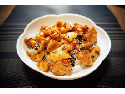 鶏皮丼