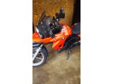 バイク用駐車スペース有ります。