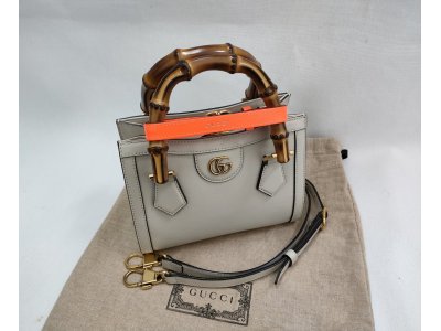 大黒屋 秦野店です。 4月28日（金） 本日も皆様のご来店、心よりお待ちしております！  【GUCCI グッチ バンブー ダイアナ ミニ 2way バッグ 】  ブランドバッグ ・ブランド時計 中古品 買取強化中！！