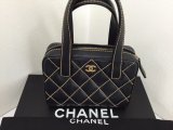シャネル(CHANEL) ワイルドステッチ ポーチ付バッグ お買取りさせて頂きました。