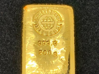 本日のK24インゴット当店買取価格は1g12540円です 金歯、歯科合金、純金眼鏡、純金仏具、記念金貨、地金型金貨、純銀トロフィーの買取は大黒屋金町北口店へ