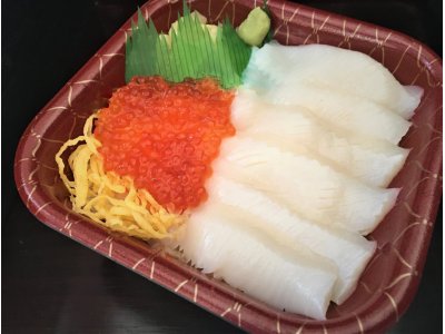 いくらイカ丼