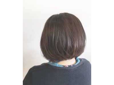 ショートボブ
